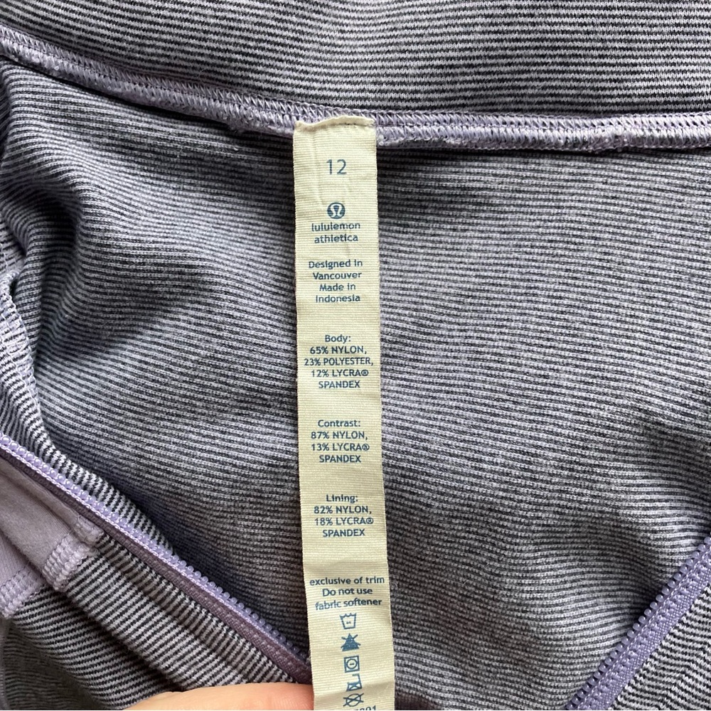 Lululemon Stride Jacket Brushed in Lilac Heathered
Coal Wee Stripe Lilac size 12 - Picture 11 of 12